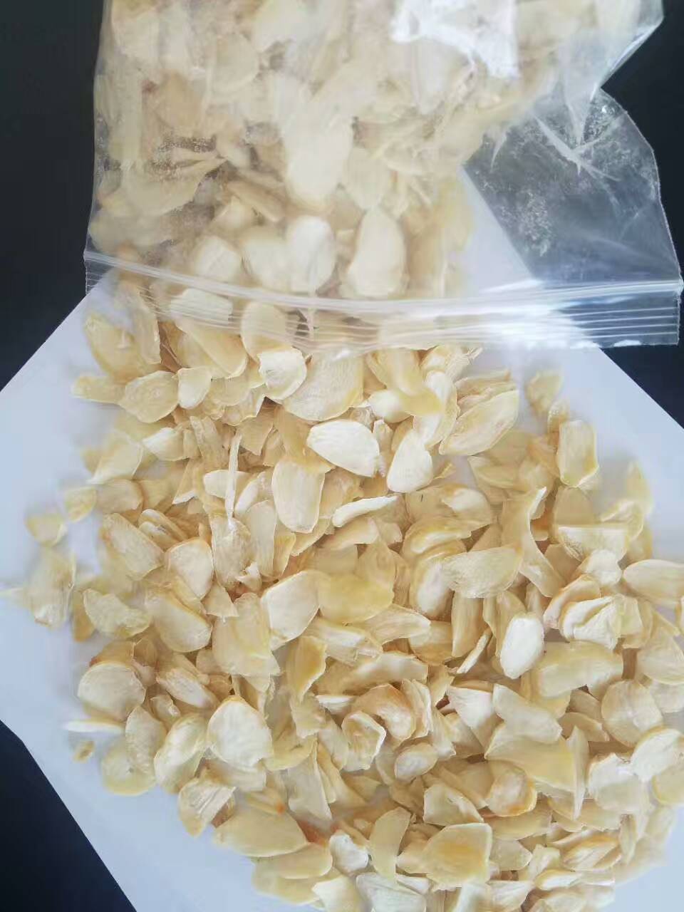 诚信代理山东金乡【大蒜蒜片蒜薹】